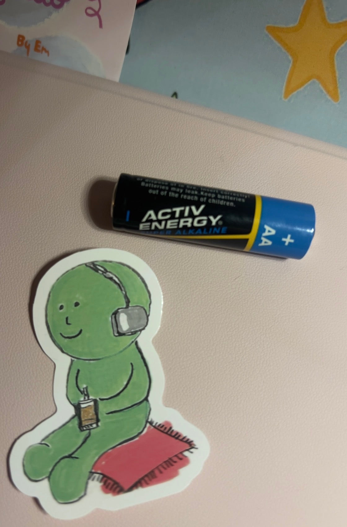 Green Guy Smiski Die Cut Sticker